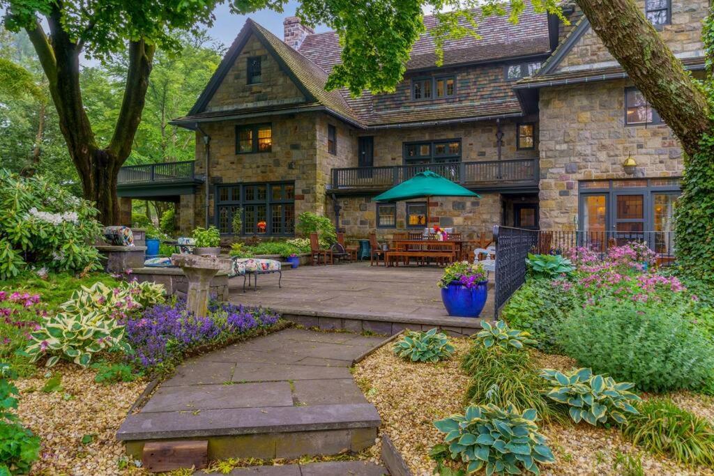 The Mansion At The Highlands Villa Fall River Exterior photo